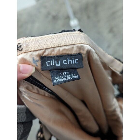 City Chic Size 20 (large) Plus Size Black Lacy Off Shoulder Midi Length Dress (E - Picture 9 of 11